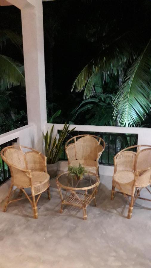 Sawanga Home Stay 웰리가마 외부 사진